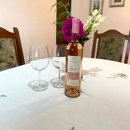 סקופיה Family Apartment Ivanovic מראה חיצוני תמונה